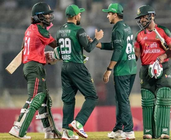 বাংলাদেশ ইস্যুতে ভারতকে চাপে ফেলতে চাইছে পাকিস্তান? বিশ্বকাপ বয়কট নিয়ে জল্পনা তুঙ্গে