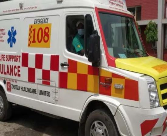 गुवाहाटी में 108 एम्बुलेंस हादसा! कानून छात्रा की मौ/त, परिवार ने चालक को जिम्मेदार ठहराया