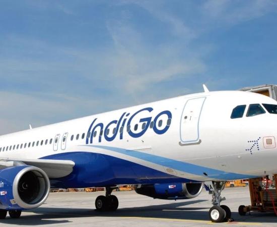 DGCA के आदेश का पालन करेगा इंडिगो, जनवरी-मार्च 2026 में 717 एयरपोर्ट स्लॉट छोड़ेगा