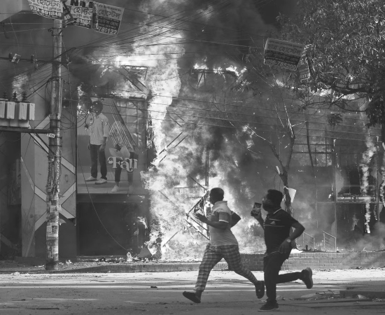 बांग्लादेश में एक और हिंदू युवक को दुकान के अंदर जिंदा जलाया गया, परिवार ने बताया सुनियोजित हमला