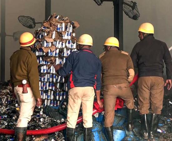 कोलकाता आनंदपुर वेयरहाउस में भीषण आ/ग: 7 की मौ/त, 20 से अधिक लापता