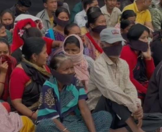 जाखलाबंधा में फोर-लेन हाईवे की मांग पर बंद, काले कपड़े बांधकर किया मौन प्रदर्शन