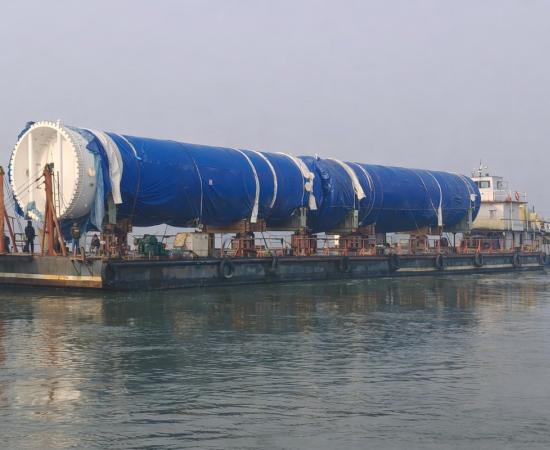 IWAI ने ब्रह्मपुत्र के जरिए असम में 189 मीट्रिक टन ओवर-डाइमेंशनल कार्गो पहुँचाया