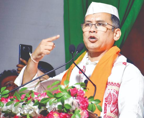 ‘मुसलमानों के खिलाफ नरसंहार भड़काने का आरोप’: गौरव गोगोई ने असम के सीएम को घेरा, पुलिस से स्वतः संज्ञान की मांग