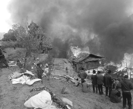 असम के मार्घेरिटा में भीषण आ/ग से तीन घर राख, परिवार बेघर!