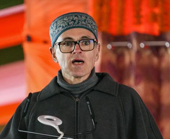 जम्मू-कश्मीर में नौकरी आउटसोर्सिंग पर युवाओं के असंतोष को लेकर भाजपा ने Omar Abdullah सरकार को दी चेतावनी