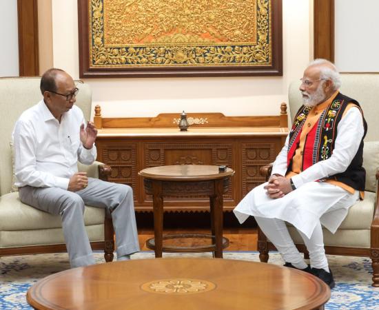 मणिपुर के सीएम ने पीएम मोदी से की मुलाकात, पहाड़ी और घाटी क्षेत्रों में महिला सशक्तिकरण को प्राथमिकता देने का आग्रह