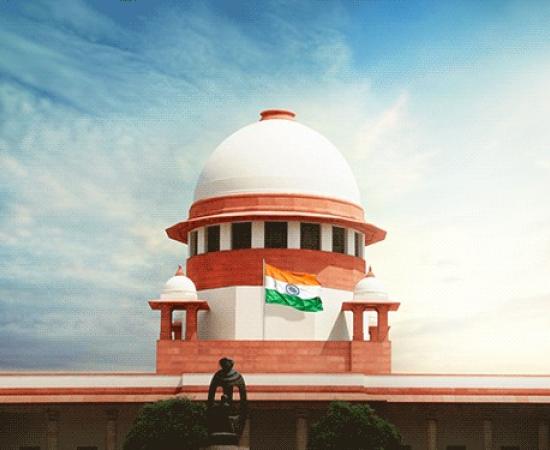 संवैधानिक पद पर बैठकर धर्म-जाति के आधार पर किसी समुदाय पर ह/मला नहीं किया जा सकता: सुप्रीम कोर्ट की सख्त टिप्पणी